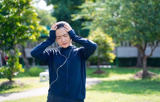 운동만 하면 머리가 아픈 느낌을 받는 사람들이 있다|출처: 게티이미지뱅크