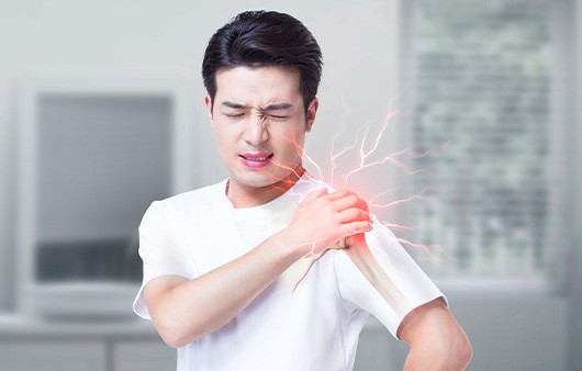 어깨 통증이 있을 때는 정확한 원인을 파악하는 것이 우선이다|출처: 클립아트코리아