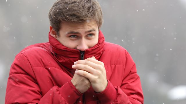 겨울철 수족냉증이 질환에 의한 것일 수 있다 | 출처: 클립아트코리아