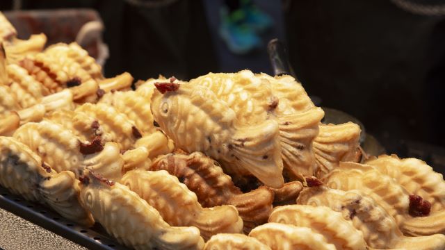 붕어빵을 과도하게 섭취하면 체중 증가와 혈당 상승을 겪을 수 있다 | 출처: 클립아트코리아