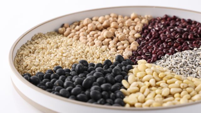 콩을 통해 단백질을 섭취하면 만성질환을 예방할 수 있다 | 출처: 클립아트코리아