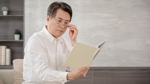 ﻿최근 젊은 층에서도 백내장 발생률이 높아지고 있어 주의가 당부 된다 ｜출처: 클립아트코리아