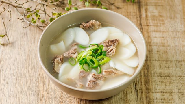 명절에는 고탄수화물 식품이 많아 섭취에 주의가 필요하다 | 출처: 클립아트코리아