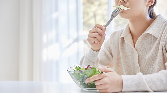 ﻿다이어트에 성공하기 위해서는 칼로리가 아닌 '인슐린'에 집중해야 한다｜출처: 게티이미지뱅크