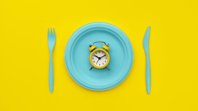 40대 이상 여성은 안전한 방식으로 간헐적 단식을 실천해야 한다 | 출처: 게티이미지뱅크