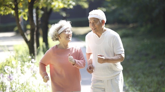 폐섬유증 환자는 꾸준히 유산소 운동을 하는 것이 도움이 된다｜출처: 클립아트코리아