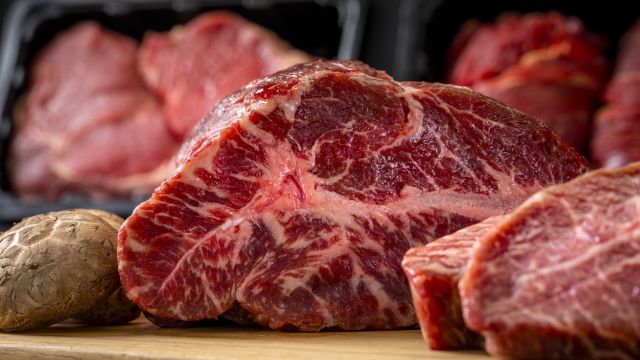 적색육 섭취가 대장암 발생 위험을 높일 수 있다 |출처: 클립아트코리아