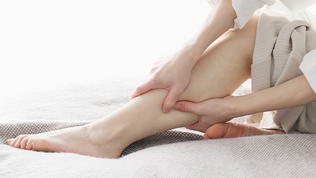 하지부종은 간, 신장 등 주요 장기에 문제가 생겼다는 신호일 수 있다|출처: 게티이미지뱅크