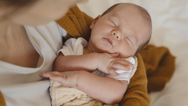 엄마의 과거 트라우마는 아이의 건강에도 영향을 줄 수 있다 | 출처: 클립아트코리아