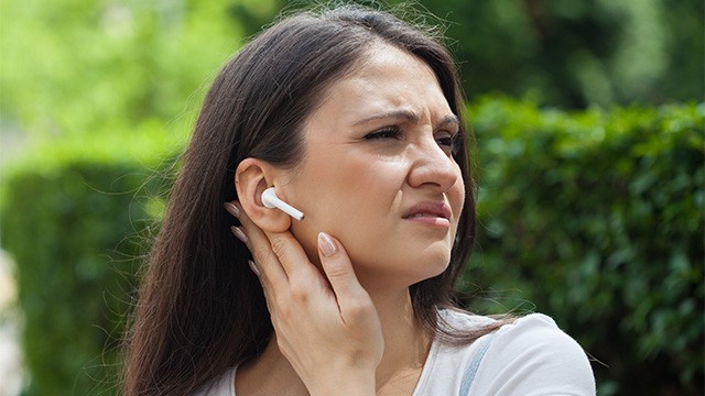 ﻿이명을 겪고 있다면 일상 속 작은 습관에 주의해야 한다｜출처: 게티이미지뱅크