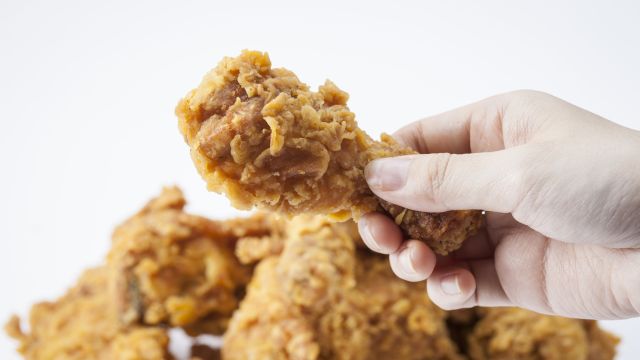 치킨과 같은 가금류 섭취는 위장관암을 유발할 수 있어 주의가 필요하다 | 출처: 클립아트코리아