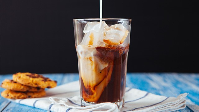 커피를 과도하게 섭취하면 위장 건강에 부담이 될 수 있다|출처: 게티이미지뱅크