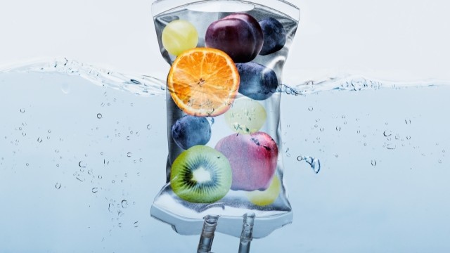 수액 클리닉, 갱년기 증상 극복에 도움 될 수 있다｜출처: 클립아트코리아