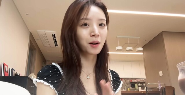 인플루언서 김지영(29)이 녹내장 정기 검진을 받는 일상을 공개했다 | 출처: 김지영 유튜브