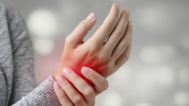 손목터널 증후군으로 손상된 신경은 방치할수록 회복이 더디다｜출처: 클립아트코리아