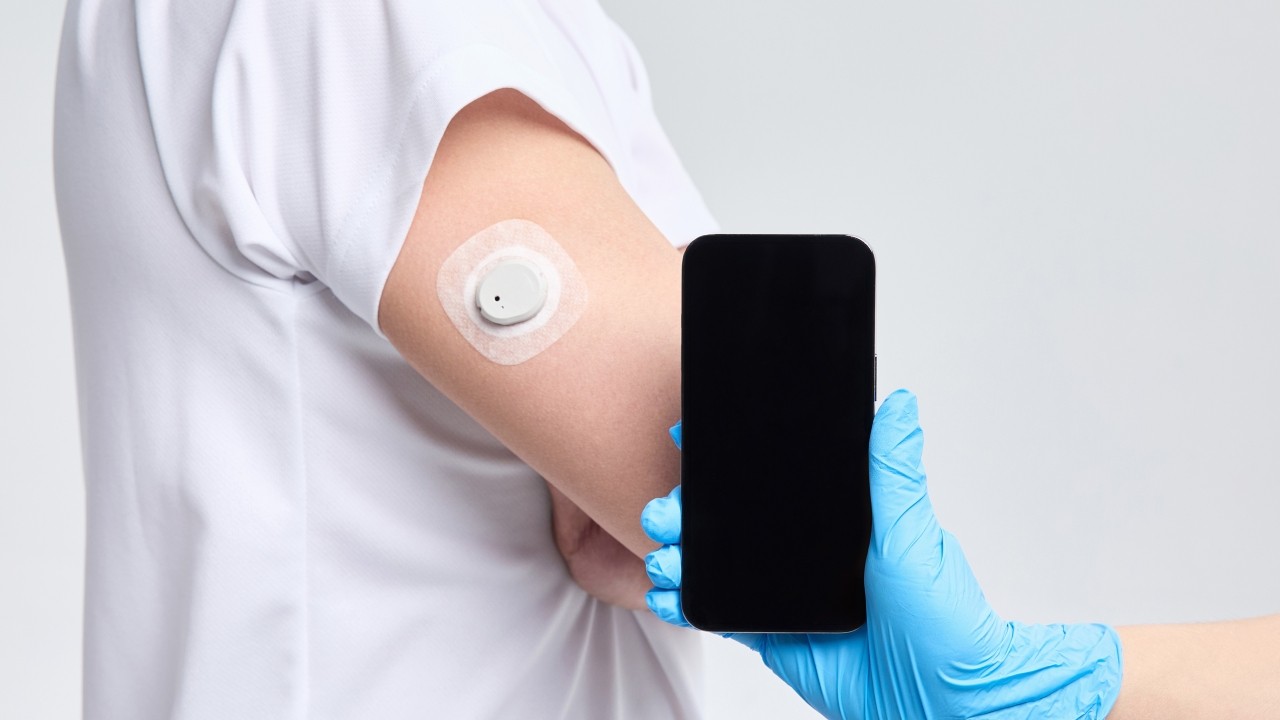 '연속혈당측정기'는 당뇨병 환자의 '혈당변이도' 확인에 도움된다｜출처: 게티이미지뱅크