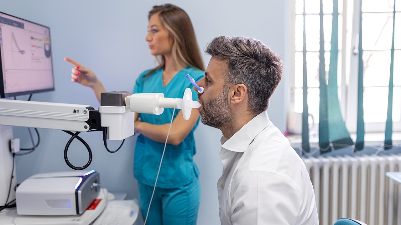 폐 질환은 초기 증상이 거의 없어 진단보다 조기 발견이 중요하다|출처: 게티이미지뱅크