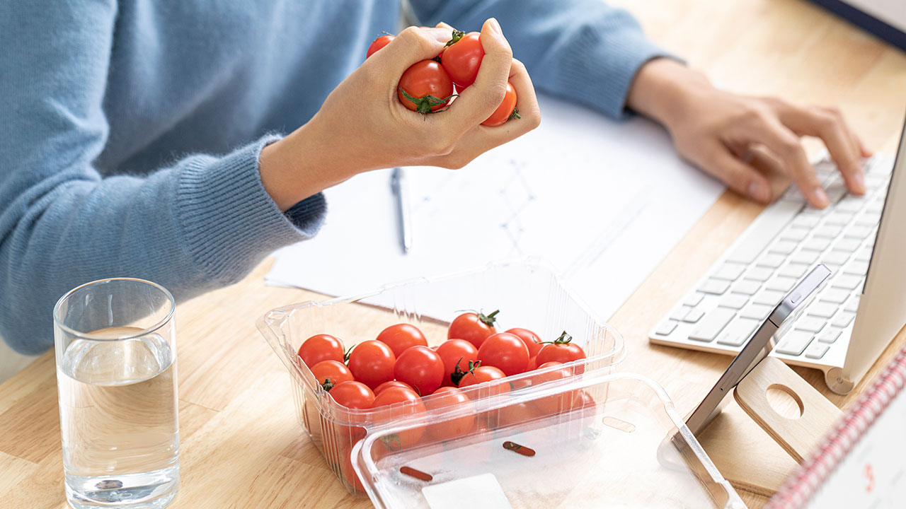 한 가지 음식만 먹는 '원푸드 다이어트'는 심각한 부작용을 초래한다|출처: 클립아트코리아