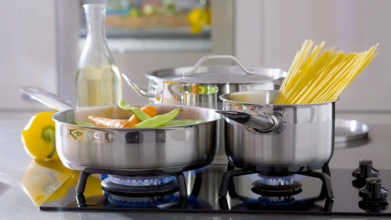 가스레인지 사용 시 이산화질소, 일산화탄소, 초미세먼지 등이 발생한다｜출처: 클립아트코리아