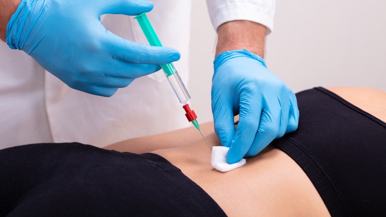 신경차단술은 완전 비수술 치료 이후에도 증상 개선이 되지 않으면 고려할 수 있다｜출처: 클립아트코리아