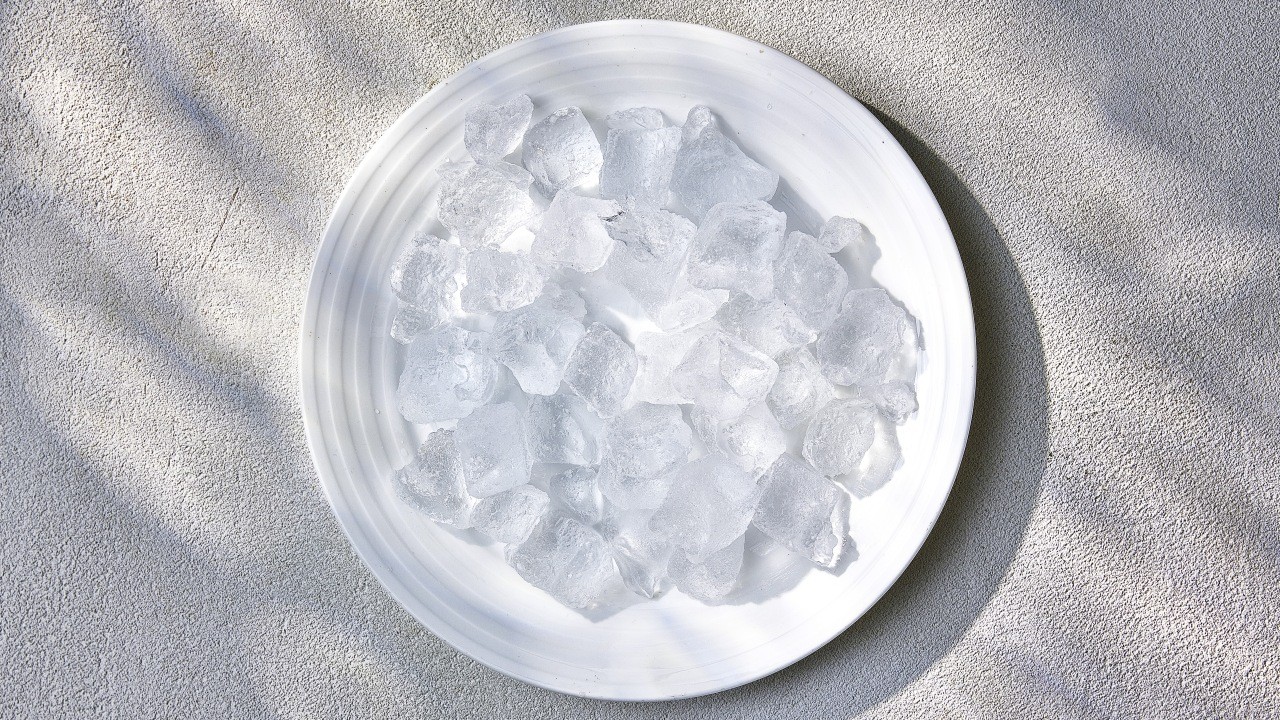 얼음이나 아이스바는 물집 예방에 효과적이다 | 출처: 클립아트코리아