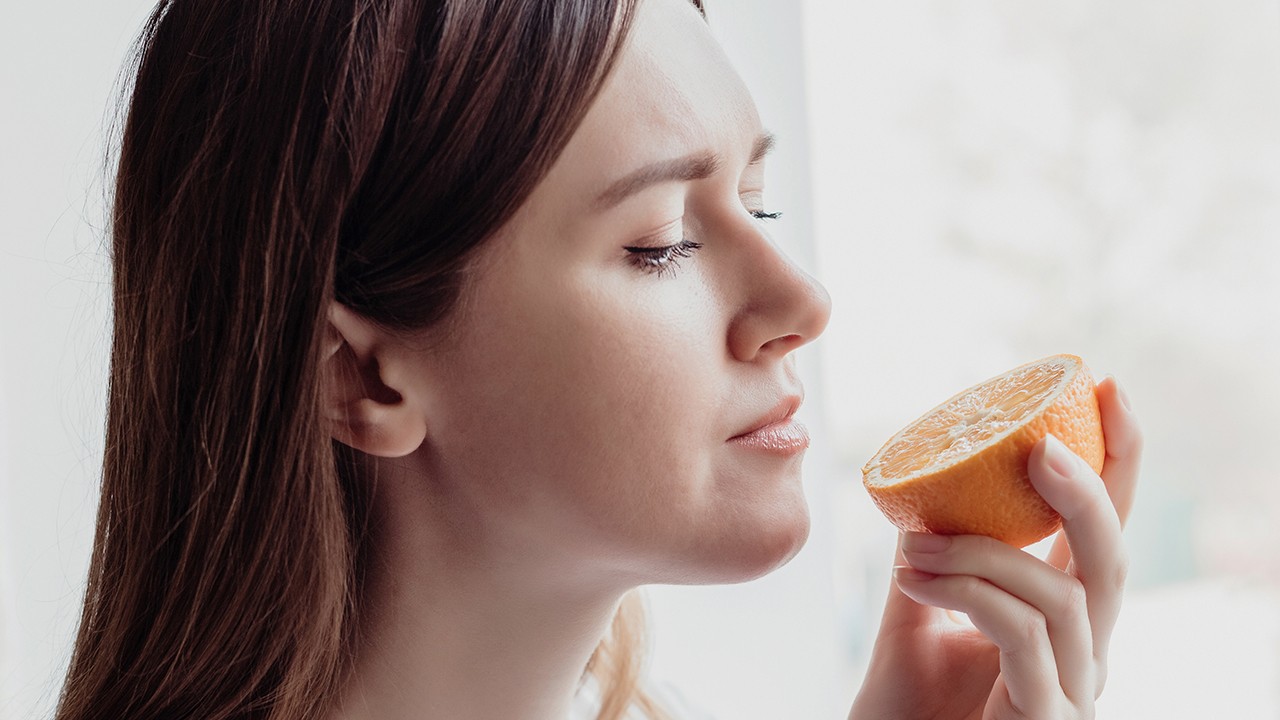 파킨슨병 환자의 90% 이상이 냄새를 감지·식별하는 후각 기능을 잃는다｜출처: 게티이미지뱅크