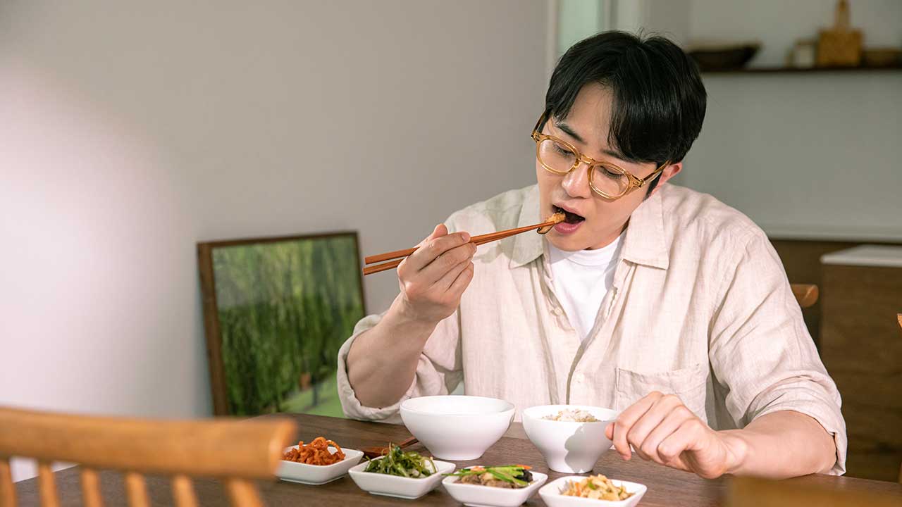 아침을 거르는 습관이 '우울증' 발생 가능성을 높인다는 연구 결과가 발표되었다|출처: 클립아트코리아