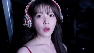 노래할 때 '내 목소리가 울린다'… 아이유 멈춰 세운 '이 질환'
